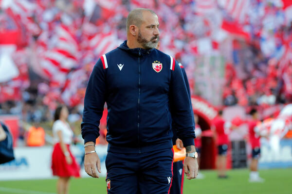 STANKOVIĆEVA IGRA NA SREĆU! Kojom idejom je prikrio Zvezdine slabosti, MALO KO BI SE USUDIO DA OVO URADI!