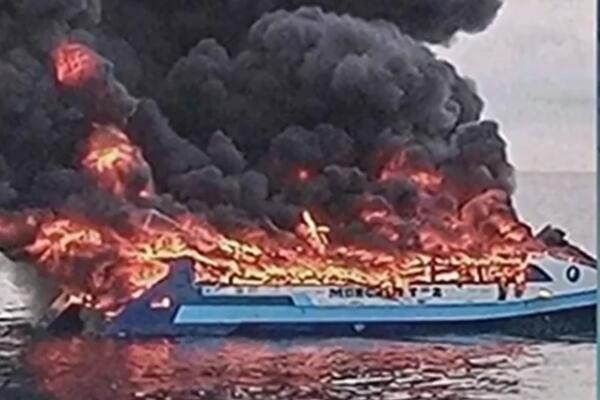 HAVARIJA NA FILIPINIMA: Zapalio se trajekt, jedna osoba stradala, na plovilu bilo 165 ljudi