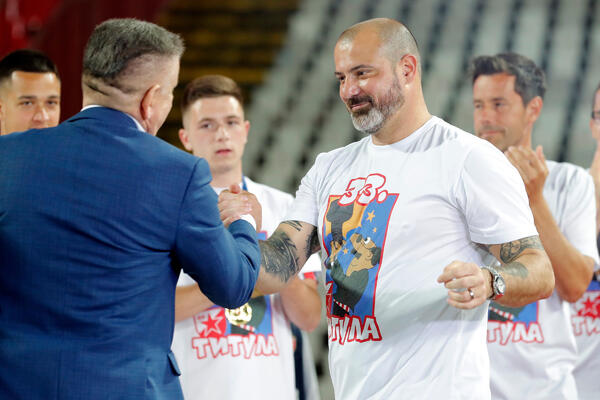 DEJAN STANKOVIĆ OTVORIO DUŠU POSLE VELIKOG USPEHA! Trener Zvezde bio na korak da napusti Marakanu!