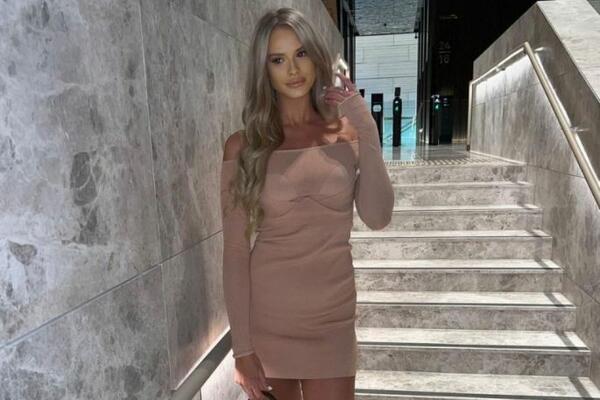 KRENULA DA JE IZNAJMLJUJE SA 24 GODINE: Cena samo skače, svi se PRIJAVLJUJU (FOTO)