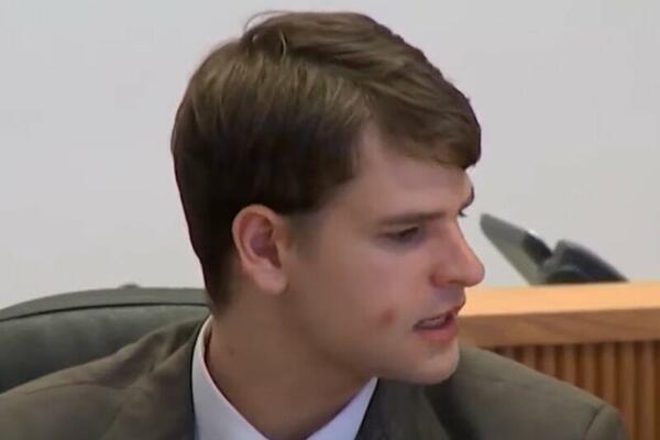 UBIO MAJKU I DEDU ZBOG NASLEDSTVA: Našli ga kako pluta u vodi pa ga uhapsili!