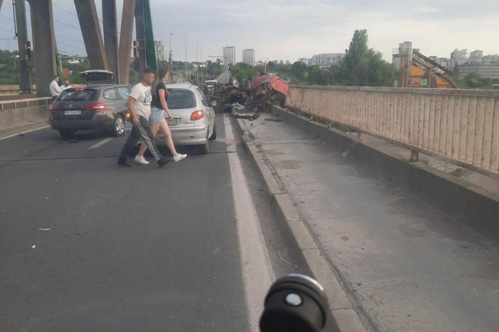 NEMAČKOM DRŽAVLJANINU ZABRANJENO NAPUŠTANJE SRBIJE: Izazvao je nesreću na Pančevačkom mostu