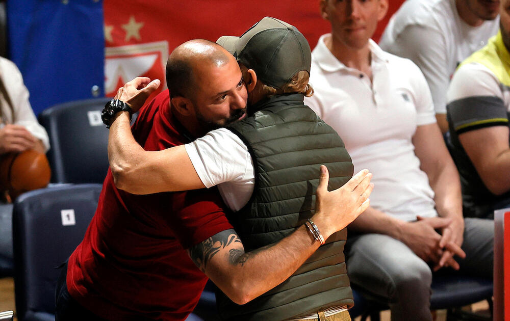 Dejan Stanković na tribinama Pionira