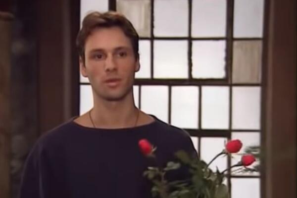 SRPSKI GLUMAC PRELAZI U POPOVE, I TO SA NJIM! Šokiraćete se kada vidite O KOME SE RADI (FOTO, VIDEO)