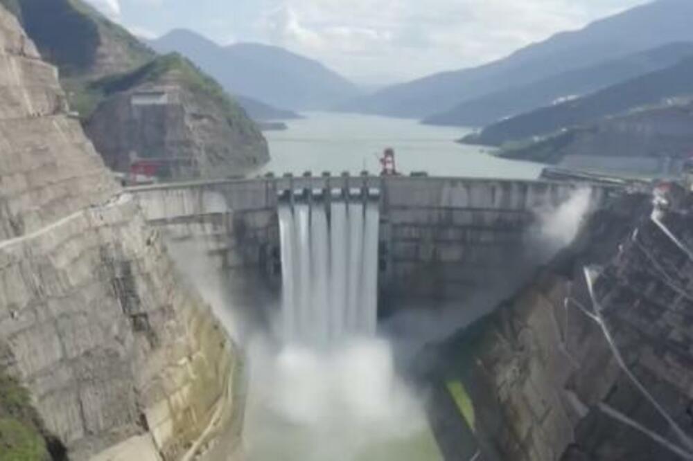 NAJVEĆI HITROENERGETSKI PROJEKAT NA SVETU: Završena finalna montaža agregata generatora u elektrani Baihetan VIDEO