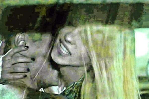 OVO JE NAJVRELIJA SCENA NA RTS-U: Isplivale EKSPLICITNE FOTKE SE*SA, dvoje POZNATIH GLUMACA, sve SE VIDI