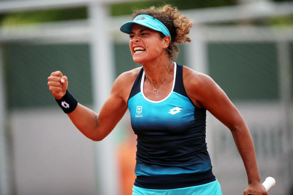 UKRAJINKA ODBILA DA SE RUKUJE SA RUSKINJOM: Đokovićevi navijači je ne podnose zbog komentara o Srđanovom potezu!