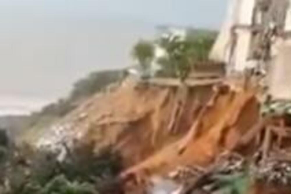 SCENE IZ APOKALIPSE: Zemlja PROGUTALA grad u Južnoj Africi - ljudi u NEVERICI! (VIDEO)