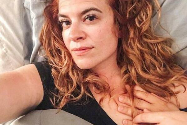 IMALA ODNOSE 1.095 DANA ZAREDOM, PA REKLA ŠTA RADI GOLA: "Gasila sam ga svaku noć" (FOTO)