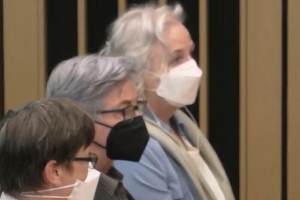 OSUĐENA SPISATELJICA KOJA JE NAPISALA ESEJ "KAKO UBITI MUŽA" I UBILA GA: Preti joj doživotna!