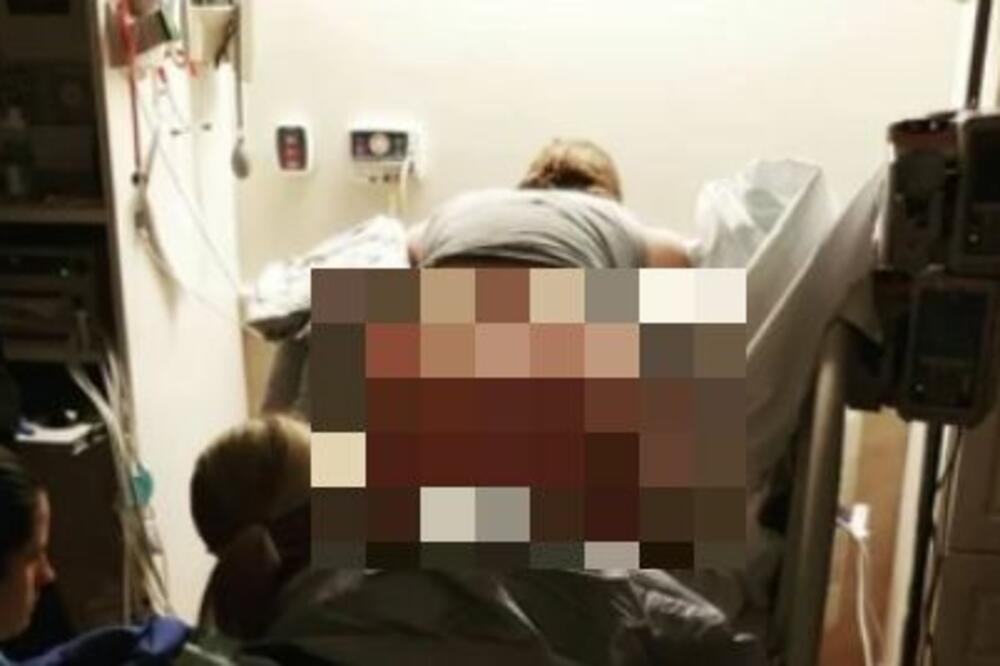 ŽENA SE FOTOGRAFISALA U TOKU POROĐAJA, OVO SA TELOM JE NEVIĐENO: Ostaćete bez ijedne reči (FOTO)