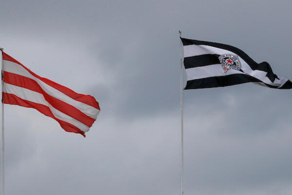 STIŽU MILIONI U PARTIZAN I ZVEZDU! Pune se kase SJAJNIM SVOTAMA: Ovoliko novca dobijaju večiti zbog uspeha Almerije