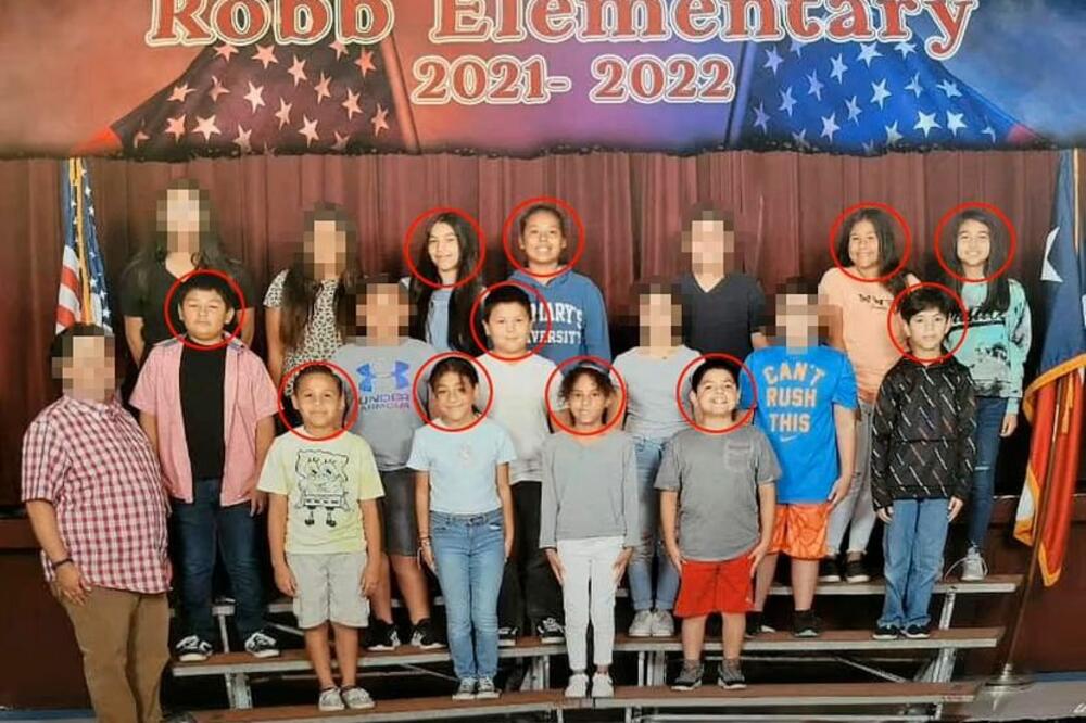 OBJAVLJENA SRCEPARAJUĆA FOTOGRAFIJA DECE IZ TEKSASA: Poziraju sa osmehom punim NADE, više od polovine ih UBIJENO!