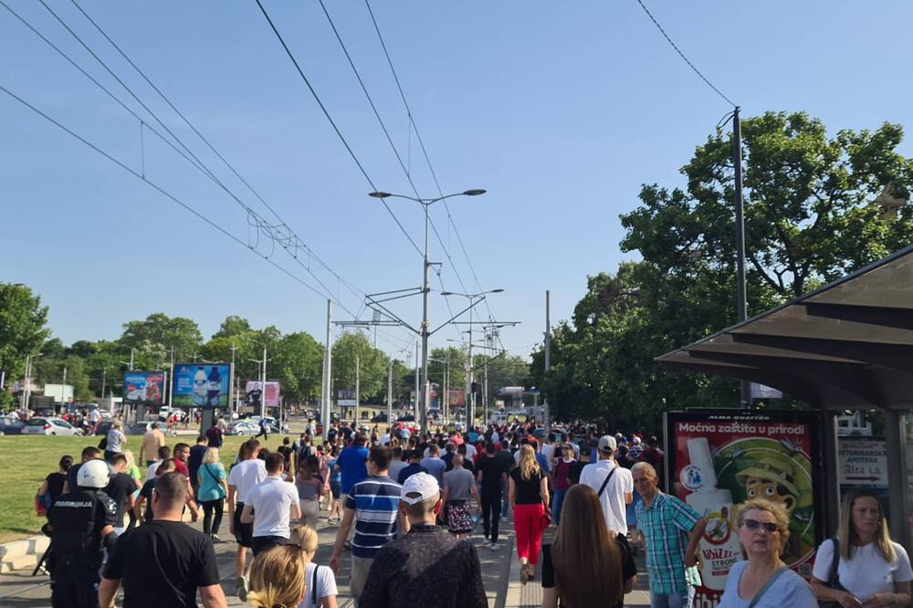 "DECI ĆU DATI SRPSKA IMENA": Albanac se seli kod devojke u Beograd pa pitao za savet, odgovori SRBA SVE ŠOKIRALI!