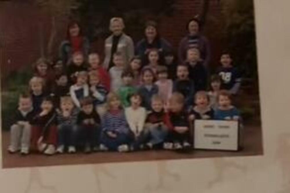 ZBOG OVE FOTOGRAFIJE SU SVI ZANEMELI I ZAPLAKALI: Krije ISTINU koja gađa u SRCE! (VIDEO)