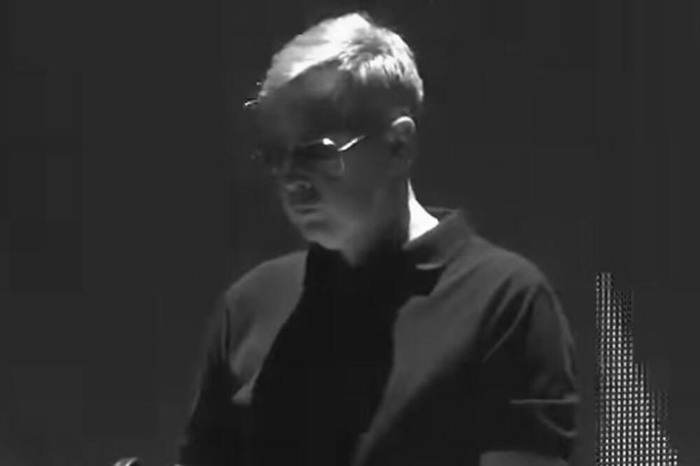 NAJNOVIJE CRNE VESTI, NEMA KRAJA: Umro OSNIVAČ DEPECHE MODE-A