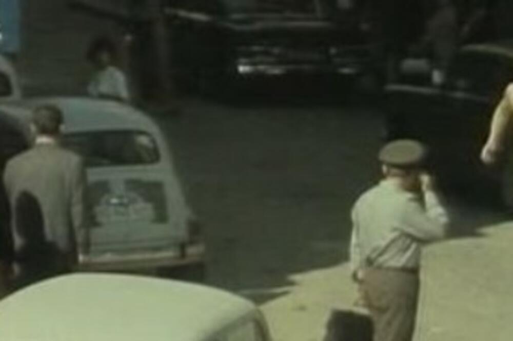 OVO JE JEDINI DOMAĆI FILM ZBOG KOJEG JE REDITELJ ZAVRŠIO U ZATVORU: Pljuvanje TITA, skidanje muškaraca i GEJ SCENE!