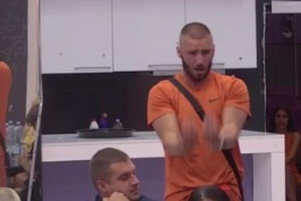 ZADRUGARI PUCAJU PRED FINALE: Otkrila se VELIKA TAJNA, ova UČESNICA je UNIŠTILA život Mensurovoj mami!