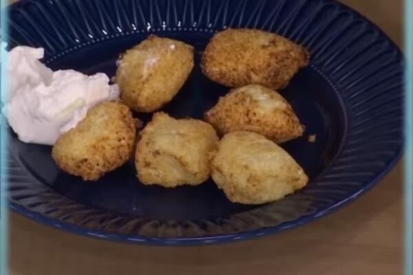 PROBAJTE RUSKI DORUČAK OD SIRA! Sasvim obično neobičan ukus (VIDEO)