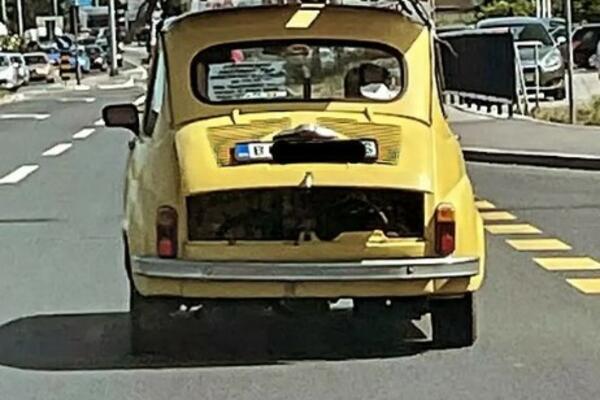 PIČI FIĆA SA TERETOM TEŽIM OD SEBE? Natovareni auto prošao Vidikovcem, svi gledali u ČUDU! (FOTO)