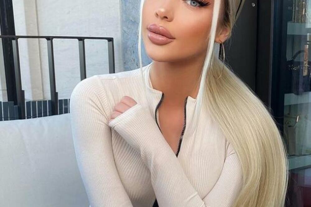 MANEKENKA UPLOVILA U POSAO, ZARAĐUJE BOGATSTVO RADEĆI OVO NA JAHTI: "Ogromne su" (FOTO)