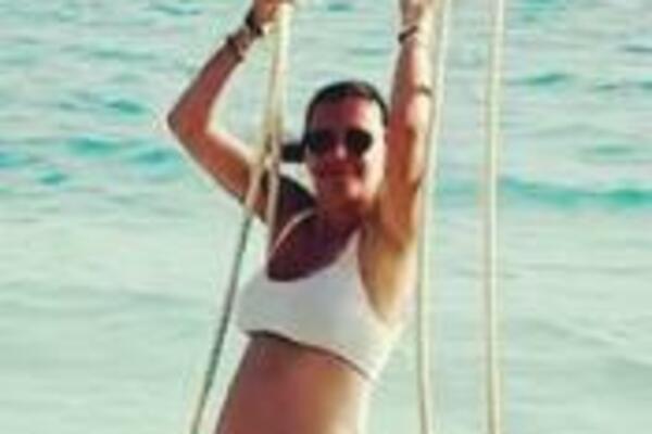 NOVINARKA URADILA SKANDALOZNU STVAR SA PSOM, PA ZATRUDNELA: "Greh" je kriminalan i SNIMLJEN (VIDEO)