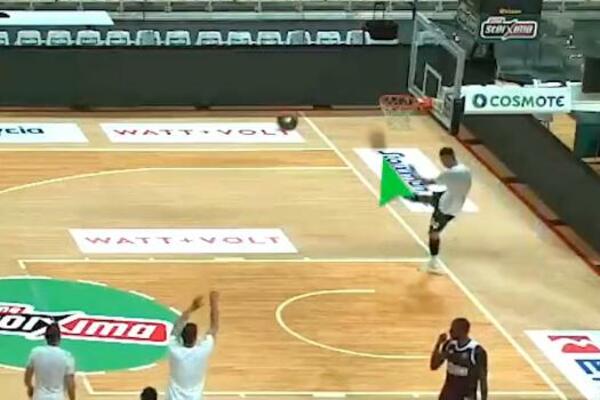 STEF KARI, DA TE VIDIMO DA URADIŠ OVO: Nedović na treningu dao NESTVARAN koš sa celog terena - nogom! (VIDEO)