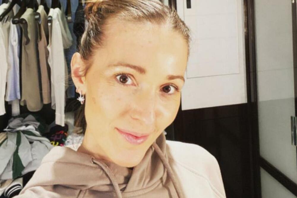 JELENA ĐOKOVIĆ PODELILA VRHUNSKU MUDROST SA PRATIOCIMA: "Sinoć mi je u san došao Gospod"... (FOTO)