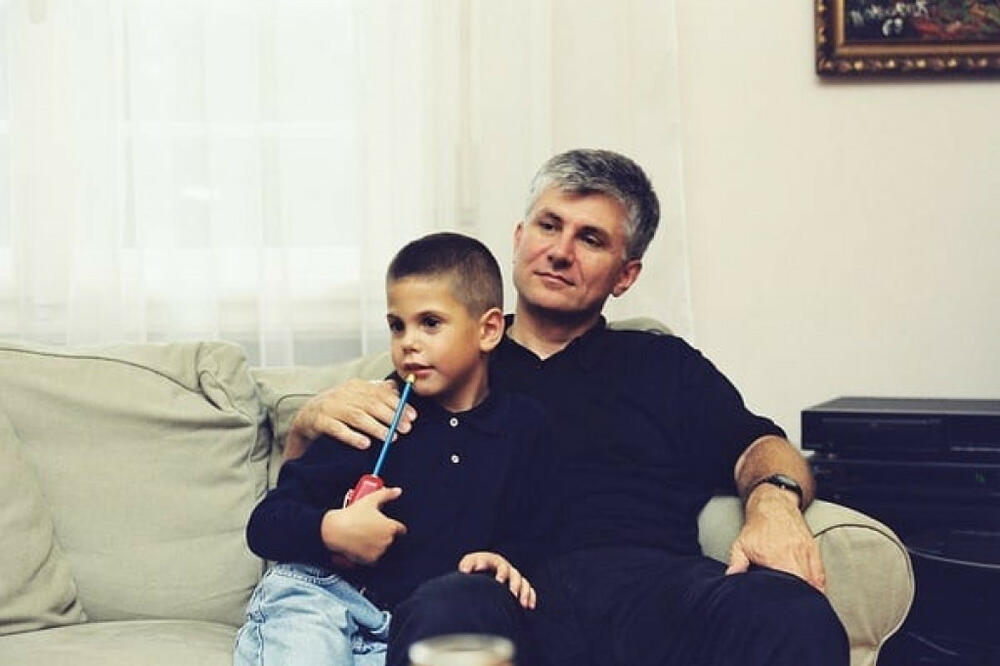 OVAKO DANAS IZGLEDA SIN ZORANA ĐINĐIĆA: Luku godinama nismo videli, ima 29 godina, OPASAN JE FRAJER i JAKO USPEŠAN!