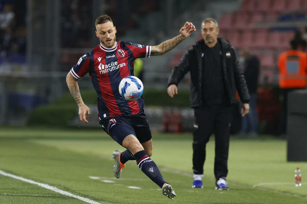 ARNAUTOVIĆ OTKRIO DA JE MOGAO DA OBUČE DRES SLAVNOG KLUBA: Želeli su da me dovedu, ali nisu imali novca!