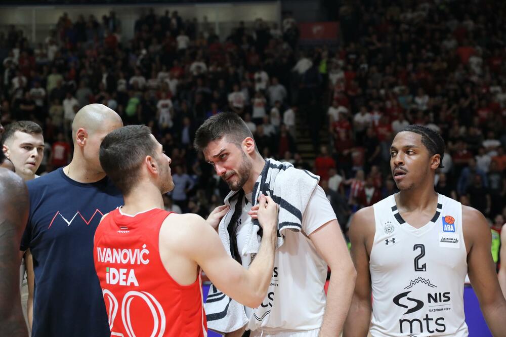 RADE ZAGORAC POGOĐEN U GLAVU! Bacani "unučići" na parket! PARTIZAN PODNEO PRIJAVU!