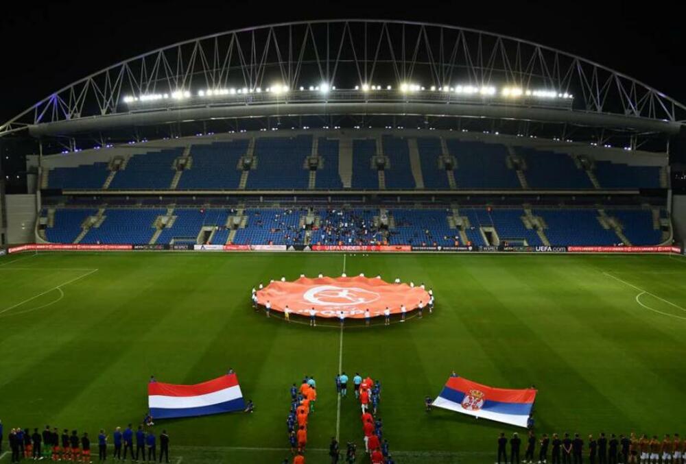 Mladi fudbaleri Srbije i Holandije