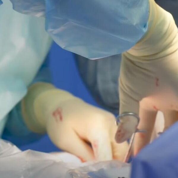 "MRTVA JE": Unakazile je u TURSKOJ KLINICI, evo koji HOROR JOJ SE DESIO