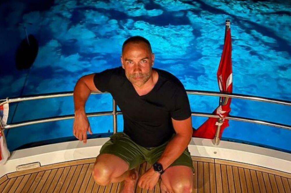 POZNATI GLUMAC DOŽIVEO STRAVIČNU SUDBINU! Majka mu je svirepo ubijena, njena smrt je POTRESLA SRBIJU