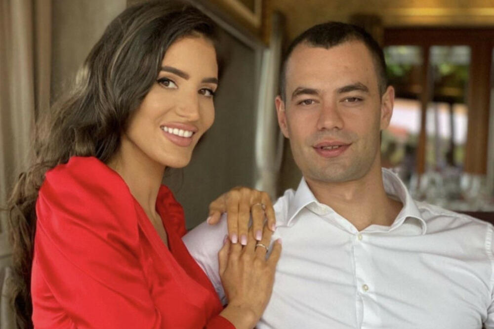 UPOZNAJTE VUKA I VIDAKA NASLEDNIKE PORODICE TERZIĆ: Kostadinovi sinovi su preslatki mališani! (FOTO)