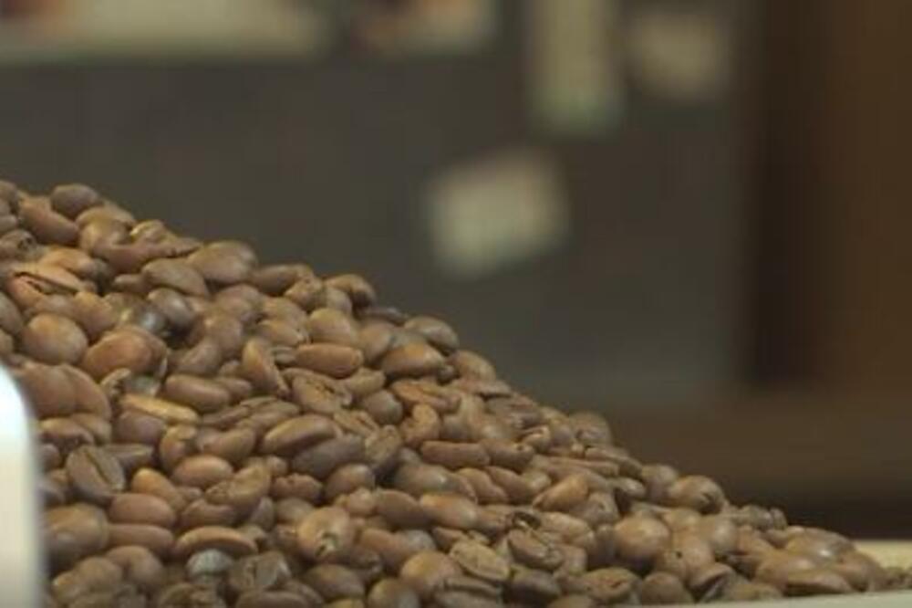 JELA JE ZRNO KAFE I DESILO JOJ SE ČUDO: Kada OVO čujete i vi ćete SVAKI DAN raditi isto