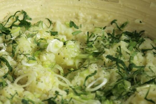 GRCI PRAVE UBEDLJIVO NAJBOLJI UMAK: Kremastije je od PIREA, tajna je u OVIM SASTOJCIMA (RECEPT)