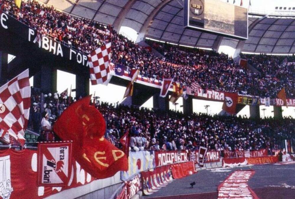 Navijači Zvezde u Bariju