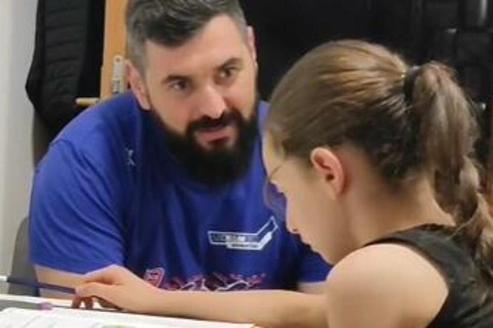 SNIMAK NAŠIH DEČIJIH TRAUMA: Evo kako jedan BOSANAC objašnjava ćerki MATEMATIKU! (VIDEO)