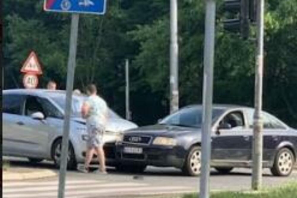 SUDAR NA MEDAKU: Stvara se GUŽVA (FOTO)