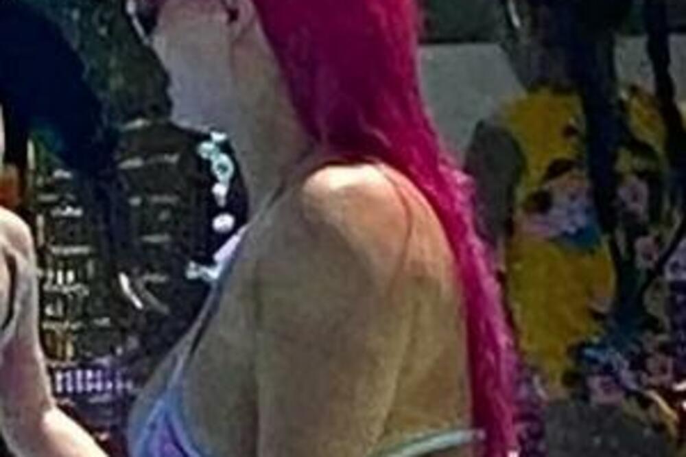 ONA JE NAJPOZNATIJA SRPKINJA SA OGROMNOM ZADNJICOM: Radila BAHANALIJE pred decom i odraslima, HOT SNIMAK (VIDEO)