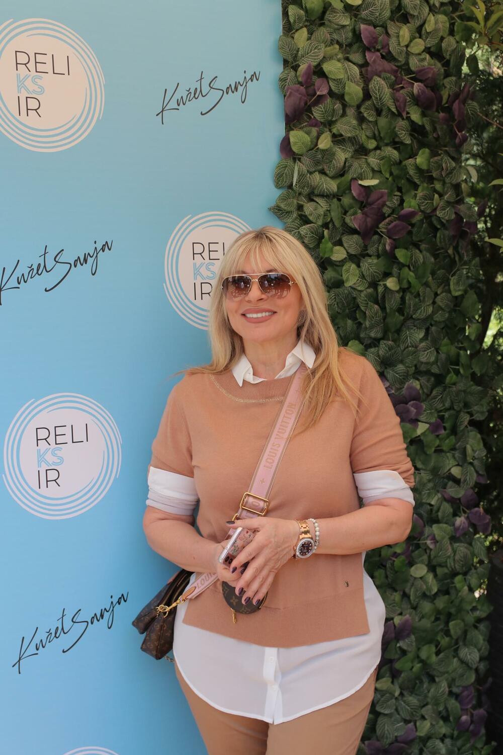 Njihov prvi susret dogodio se na snimanju njenog spota