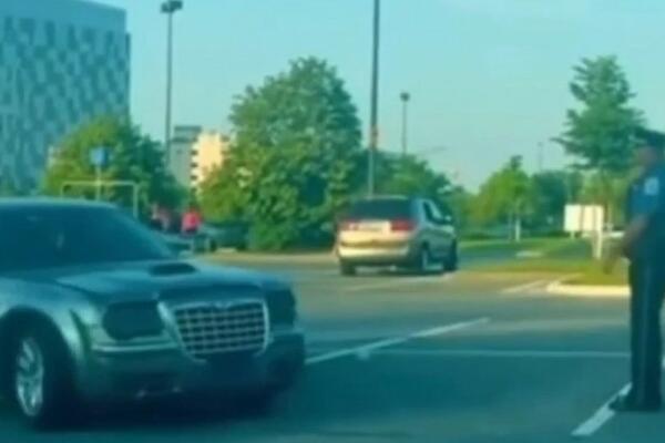 ŽENA DRIFTOVALA NASRED RASKRSNICE, A ZATIM JE NASTAO HOROR: Sada joj preti ROBIJA, stravično ŠTA SE DESILO! (VIDEO)