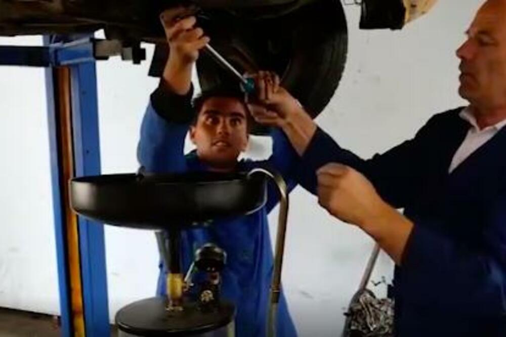 NE TREBA VAM FAKULTET ZA NJIH, A PLATE SU VEĆE OD 1.000 EVRA! Ovo je 5 najplaćenijih POSLOVA u Srbiji