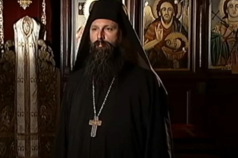 ILARON JE U JEKU SLAVE ODLUČIO DA SE ZAMONAŠI, ŽENE U JUGI SU GA OBOŽAVALE: Svi ga odlično znate iz PROŠLOG ŽIVOTA