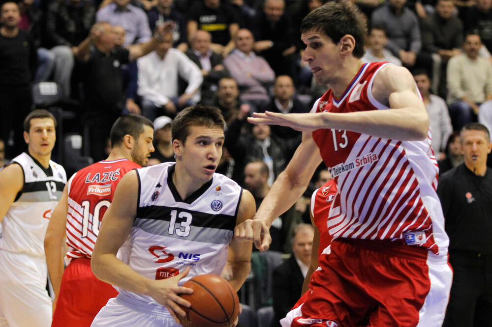 BOGDAN I BOBI ZAJEDNO PRATILI DERBI! Sjajna fotka oduševila navijače u Srbiji! (FOTO)