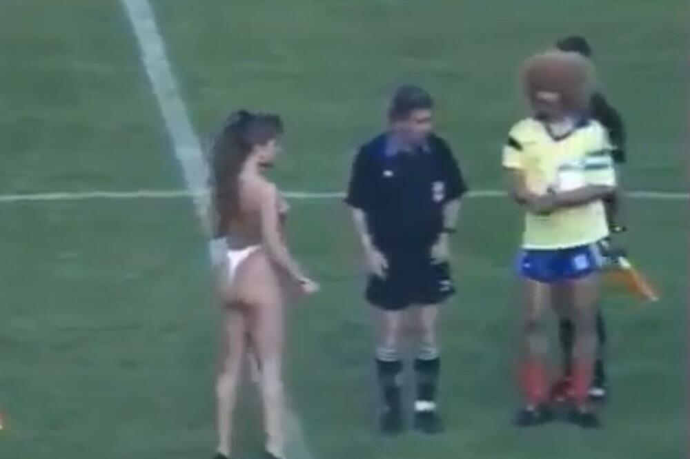 PROŠLO JE 32 GODINE, A I DANAS SE PREPRIČAVA: Polugola Mađarica izvela početni udarac u čast pada komunizma (VIDEO)