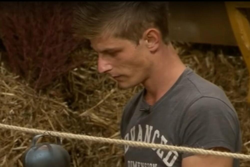 CEO BALKAN JE BIO U SUZAMA KADA JE POGINUO POBEDNIK "FARME": Njegova PARTNERKA je tada čekala ČETVRTO DETE!