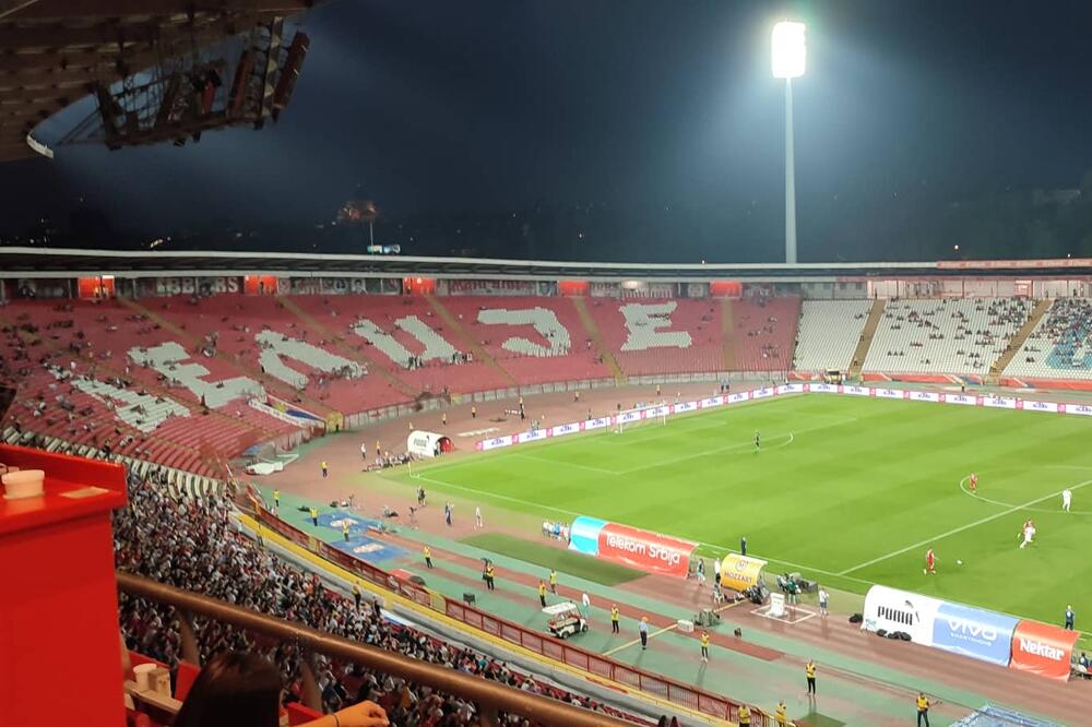 "Markana" POLUPRAZNA! Prisutni navijači ne štede dlanove i glasne žice! DA LI ORLOVI ZASLUŽUJU BOLJI TRETMAN? FOTO