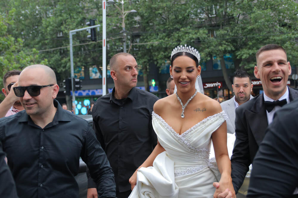 BRAVO, DOMAĆICE! Kaća Grujić okitili DOM i bacila svima KOMPLEKSE: Ovako nešto mnogi SANJAJU DA IMAJU, BAJKA